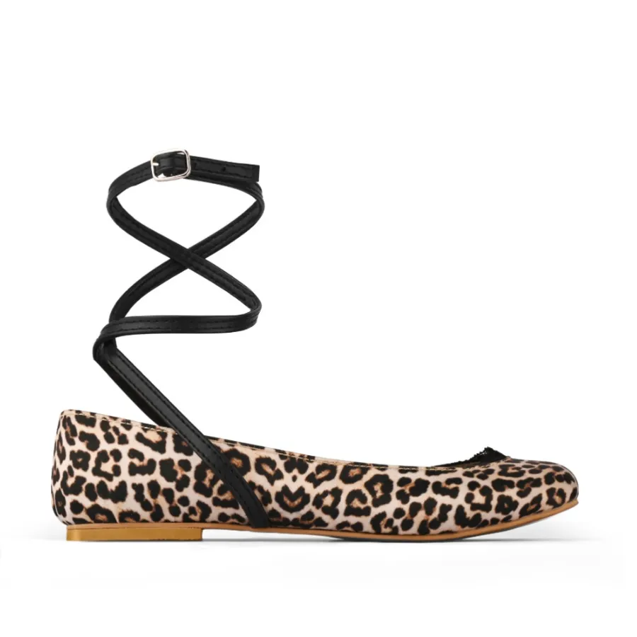 AMORIO MINI LEOPARD FLATS