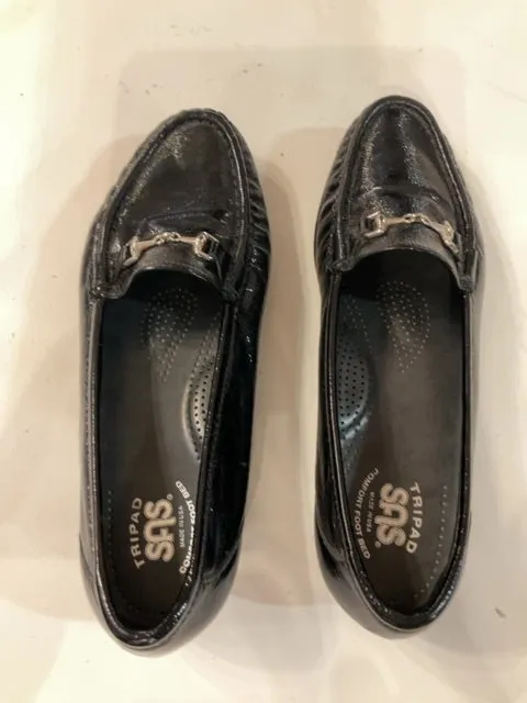 {{ClientCode}} BLACK SAS LOAFERS, 9