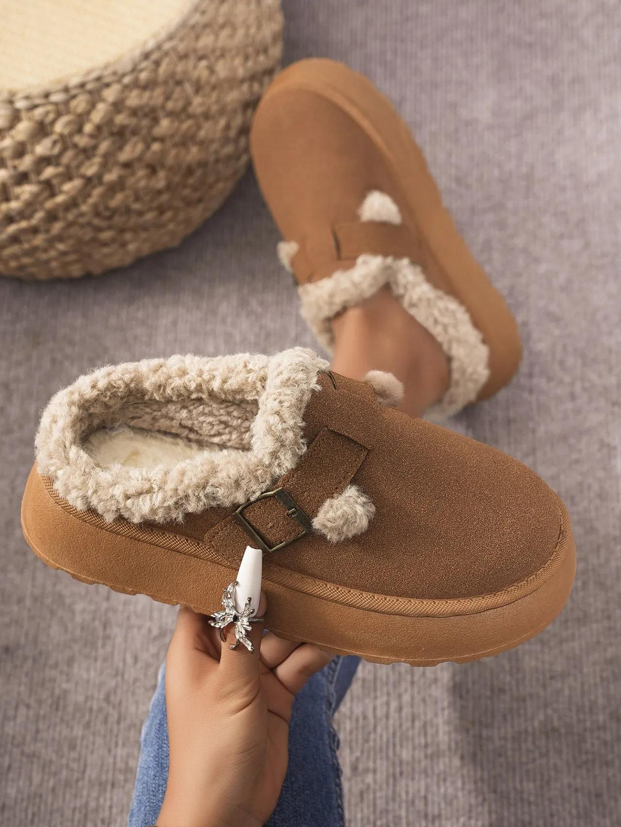 PRE-ORDER: Thermal Fuzzy Buckle Platform Slippers