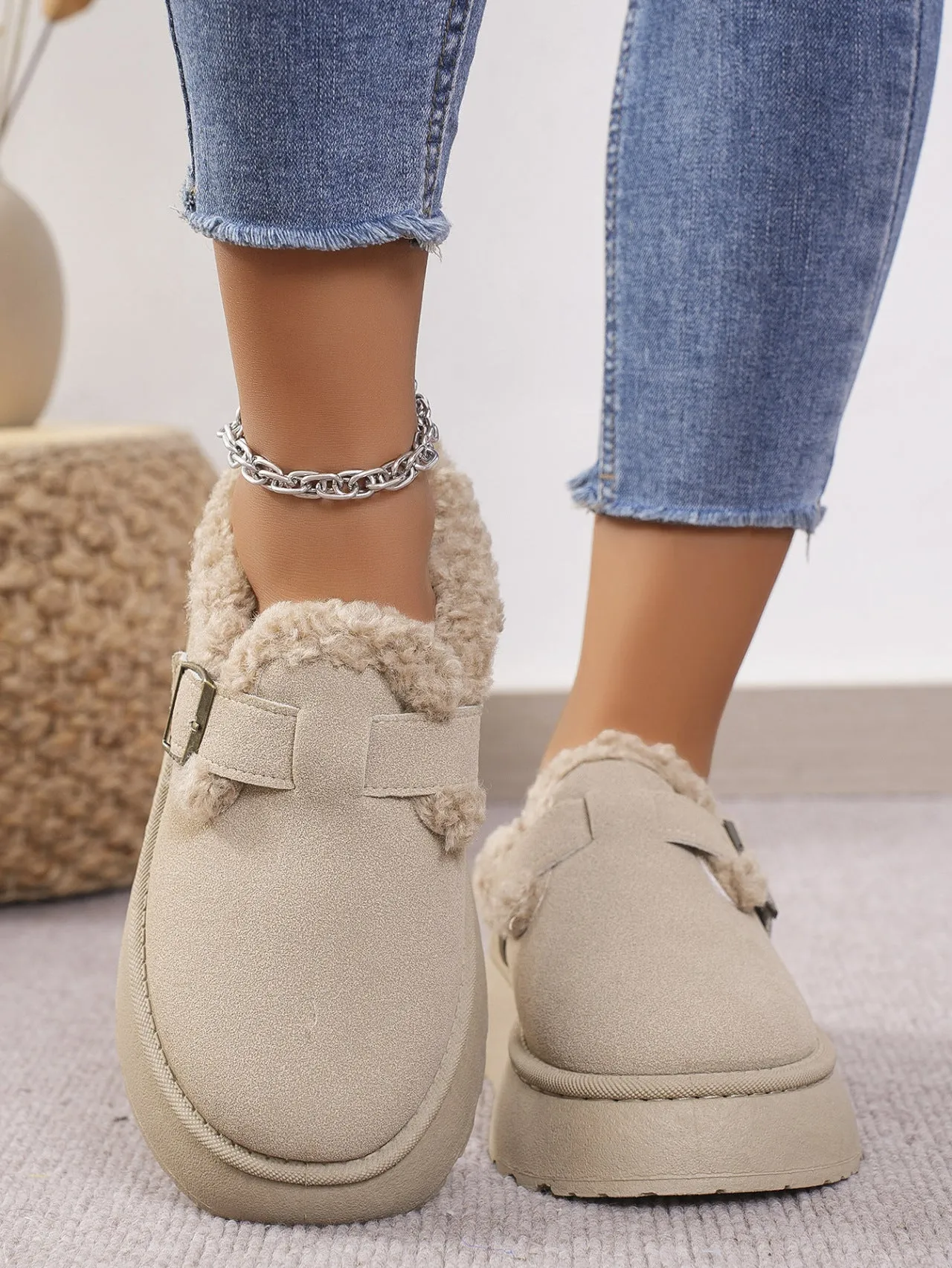 PRE-ORDER: Thermal Fuzzy Buckle Platform Slippers