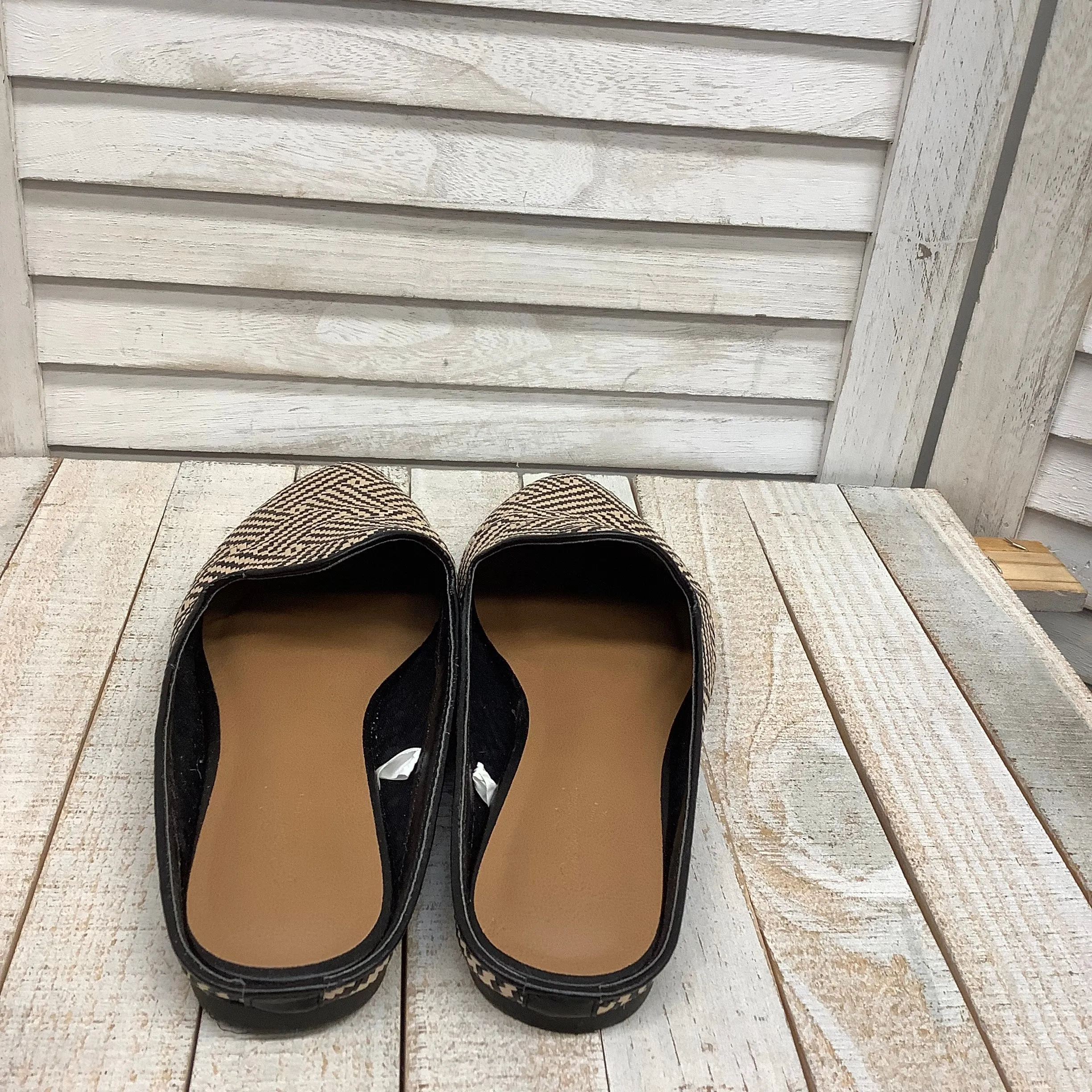 Shoes Flats Mule & Slide By Universal Thread  Size: 8